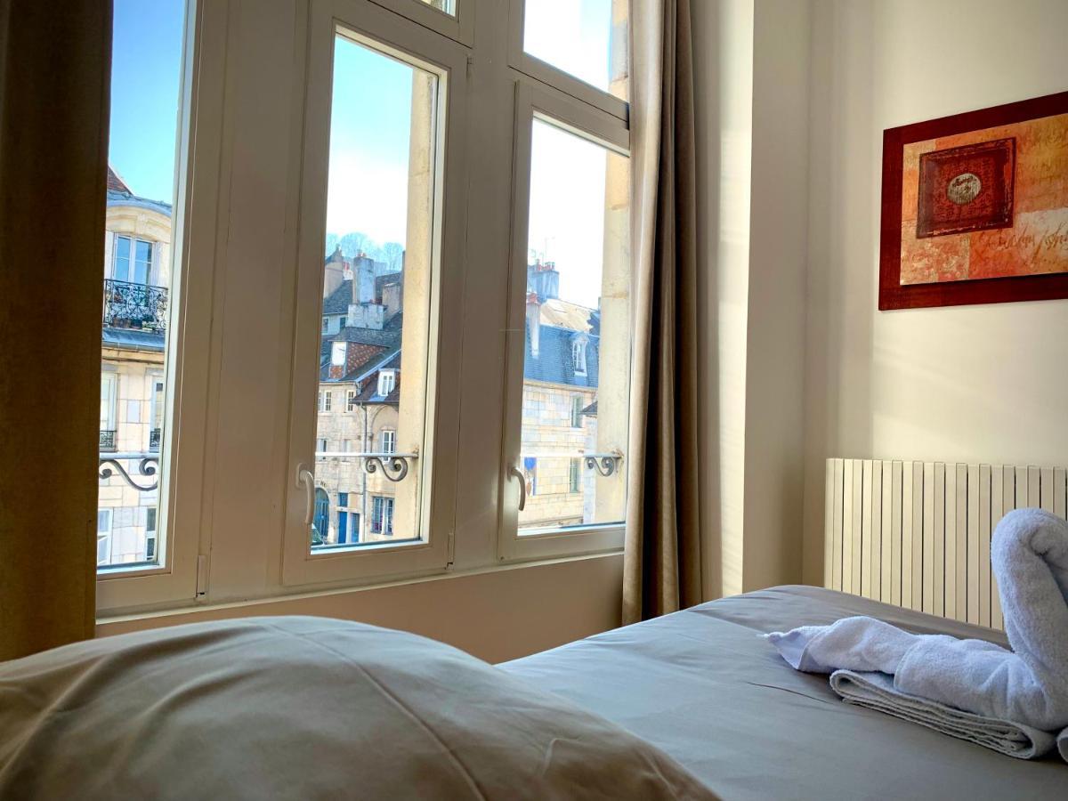 Les Fabuleux Appartements Du Coeur De Ville - Place Victor Hugo Besançon Eksteriør billede