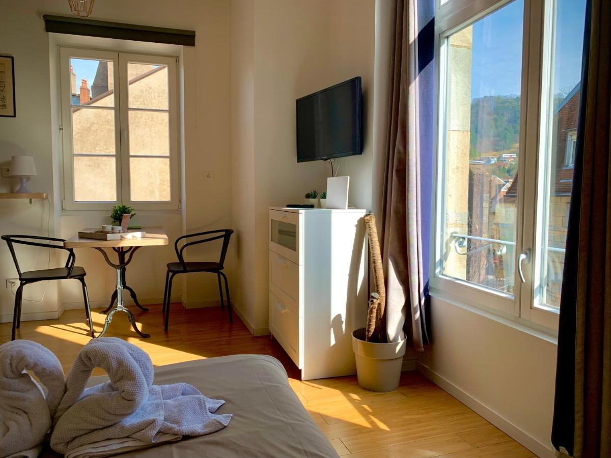 Les Fabuleux Appartements Du Coeur De Ville - Place Victor Hugo Besançon Eksteriør billede