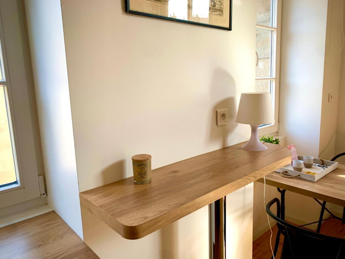 Les Fabuleux Appartements Du Coeur De Ville - Place Victor Hugo Besançon Eksteriør billede