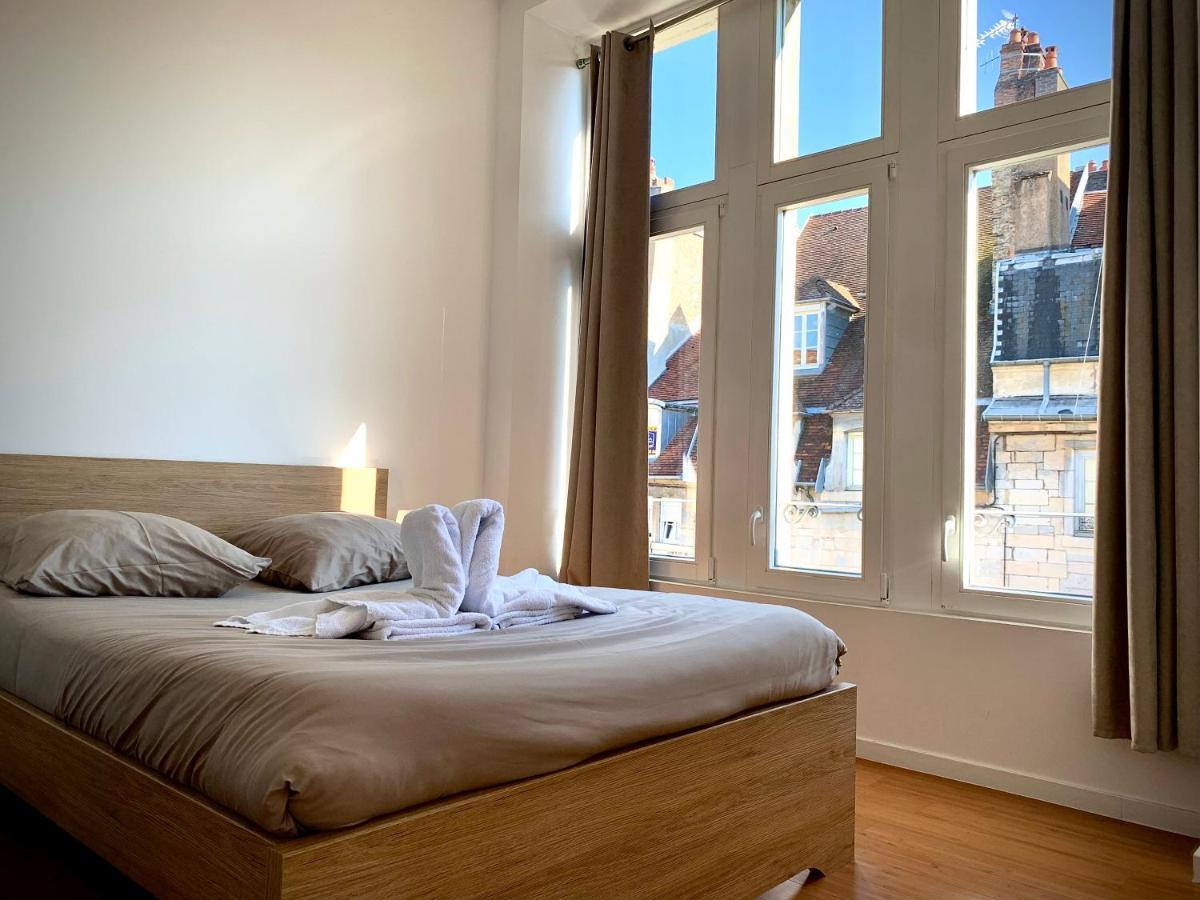 Les Fabuleux Appartements Du Coeur De Ville - Place Victor Hugo Besançon Eksteriør billede