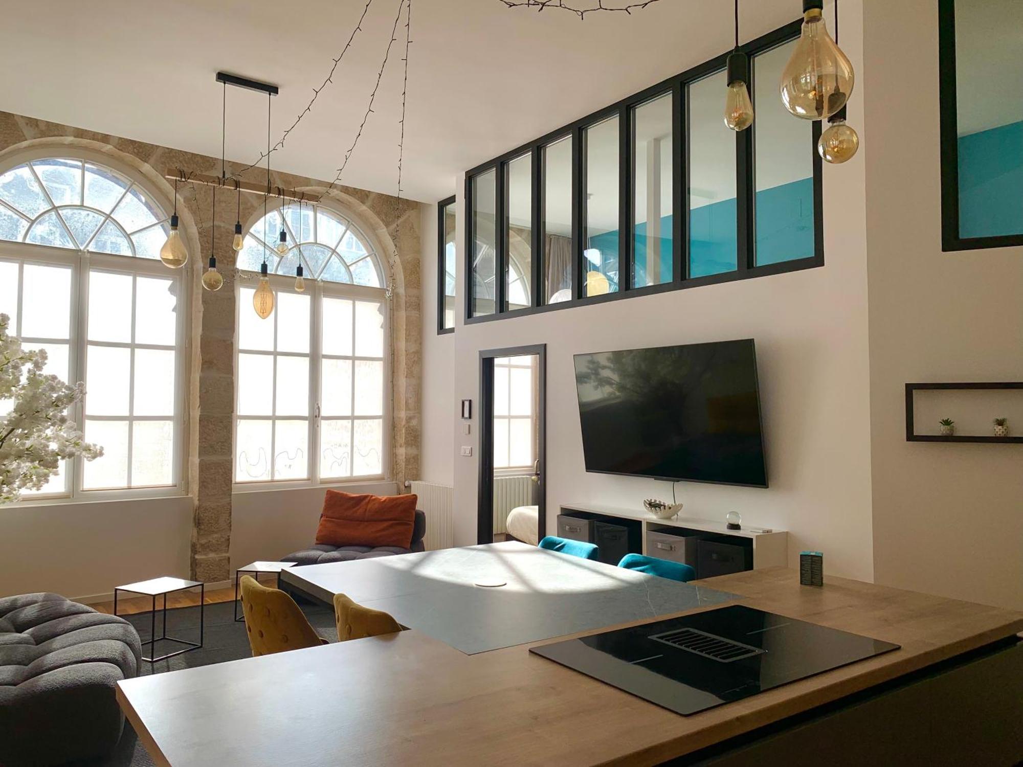 Les Fabuleux Appartements Du Coeur De Ville - Place Victor Hugo Besançon Eksteriør billede